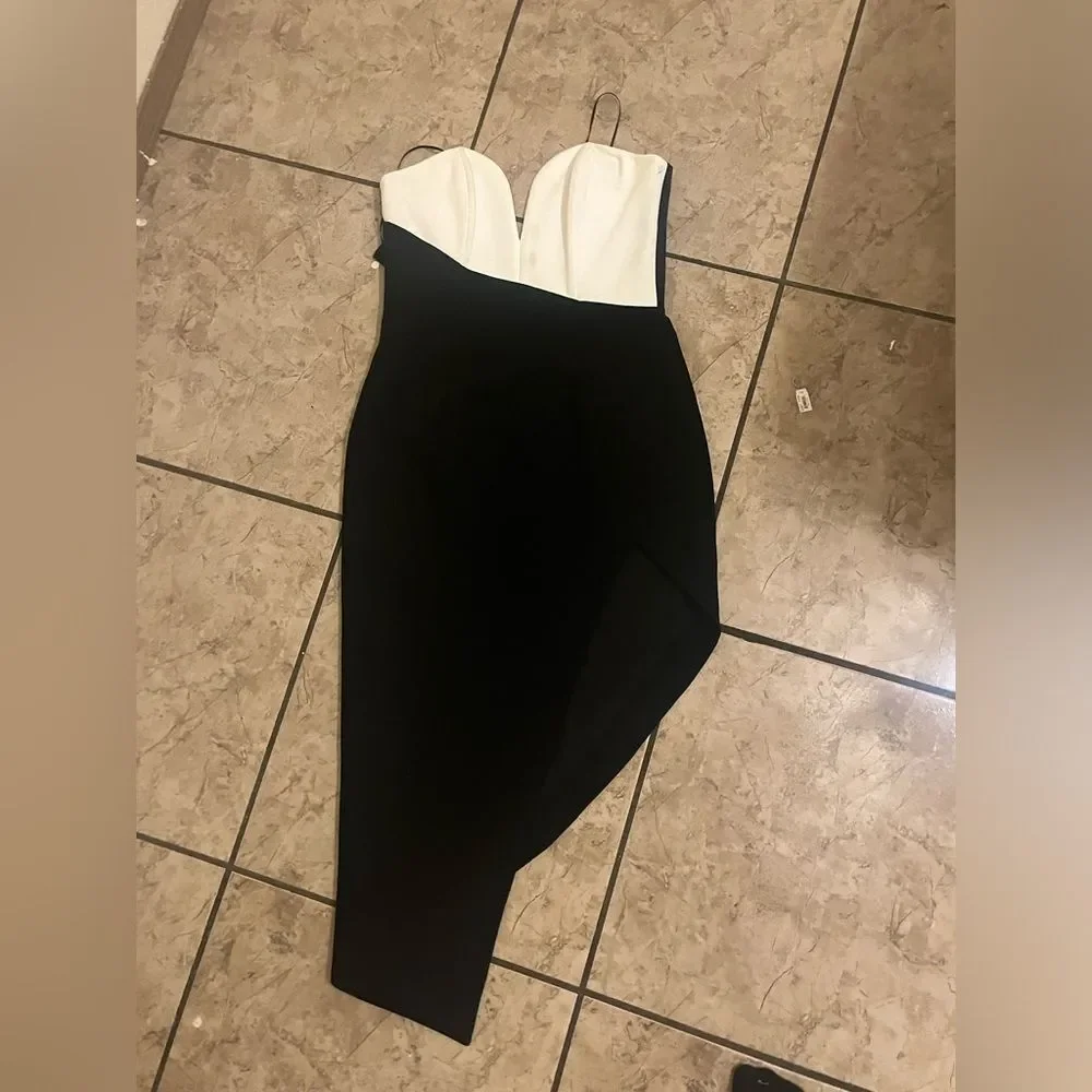 AMANDA UPRICHARD SOIRÉE ASYMMETRICAL DRESS - Picture 16 of 17